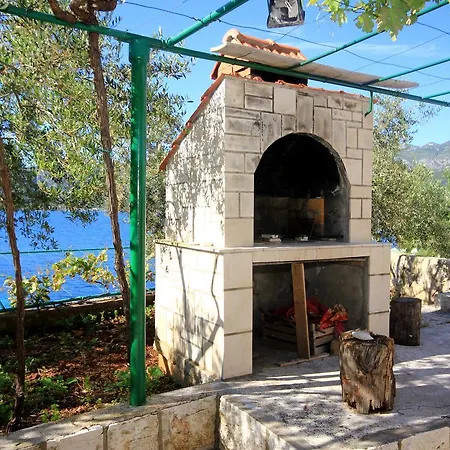 Tri Zala 174a * Korčula